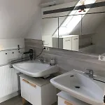Helle Ruhige Mit Vielen Extras Im Gruenen Apartament Güglingen